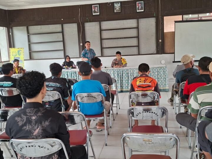 Perkuat Kesiapsiagaan, Polsek Pahandut Hadiri Pembentukan Posko Karhutla Tingkat Kelurahan
