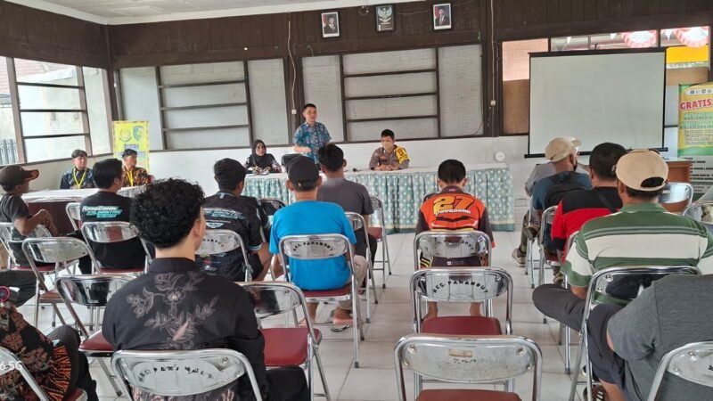 Perkuat Kesiapsiagaan, Polsek Pahandut Hadiri Pembentukan Posko Karhutla Tingkat Kelurahan