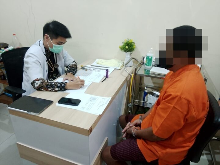 Alami Gangguan Kesehatan, Sattahti Bawa Tahanan Sakit Jalani Pemeriksaan Medis