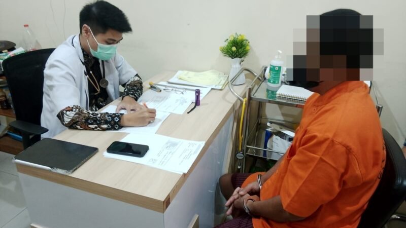 Alami Gangguan Kesehatan, Sattahti Bawa Tahanan Sakit Jalani Pemeriksaan Medis