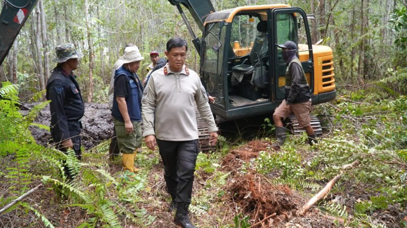 Polda Kalteng Perkuat Penyekatan Api untuk Cegah Karhutla Meluas