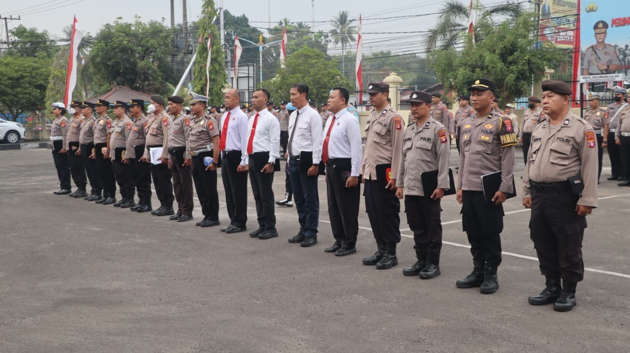 Tegakkan Disiplin Internal, Sipropam Polresta Palangka Raya Lakukan Waspers saat Apel Jam Pimpinan