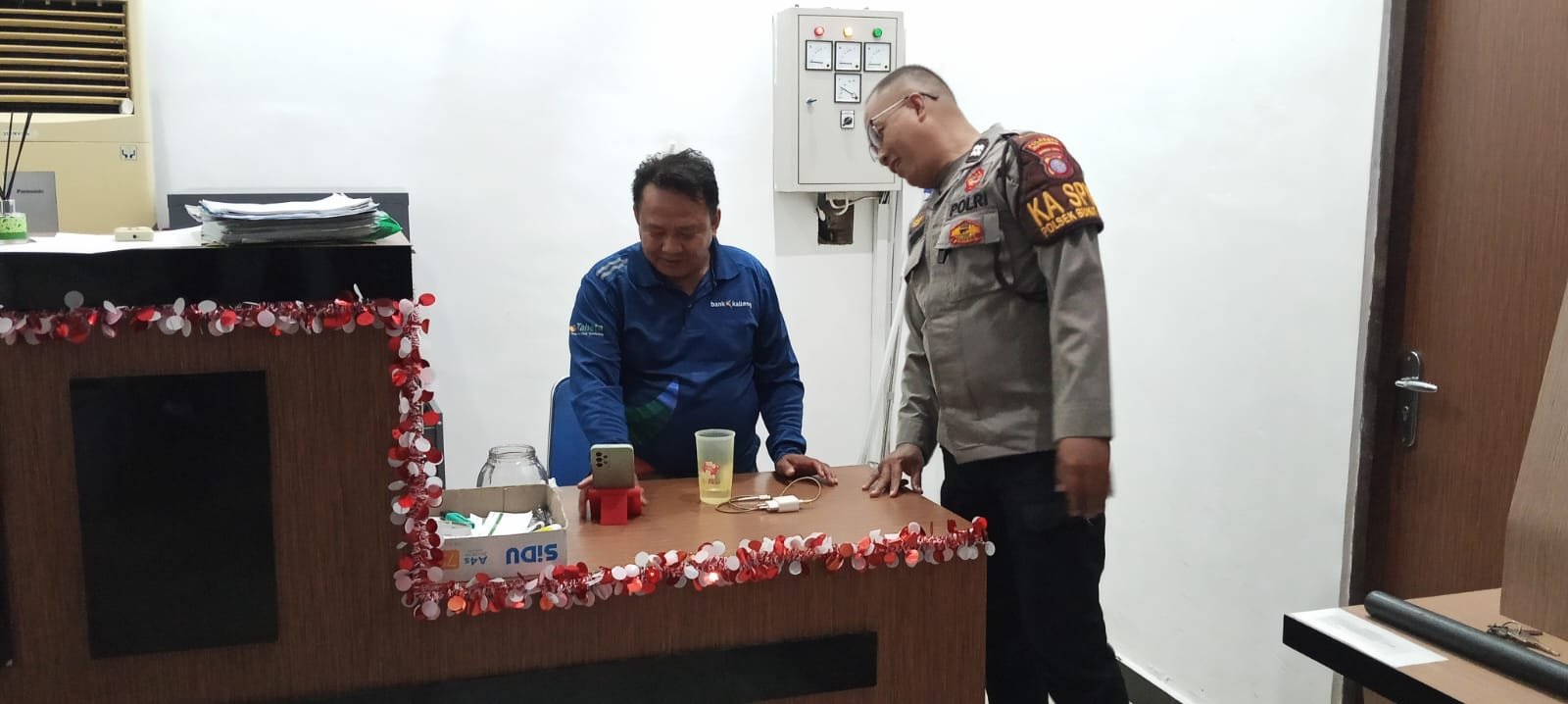 Jaga Keamanan Objek Vital, Polsek Bukit Batu Lakukan Patroli ke BPD Kalteng saat Dini Hari