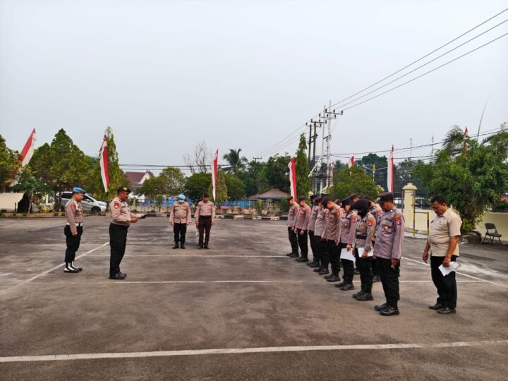 Akhiri Pelaksanaan Tugas, Kanitpamwaster Pimpin Apel Sore Personel Satfung Polresta Palangka Raya