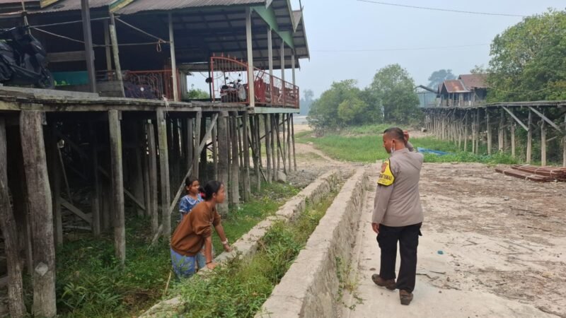 Musim Kemarau, Patroli Polsek Bukit Batu Kunjungi Sungai Rungan