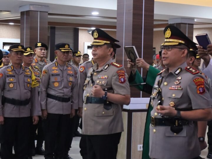 Di Aula Arya Dharma, Kapolda Kalteng Pimpin Sertijab Kapolresta Palangka Raya