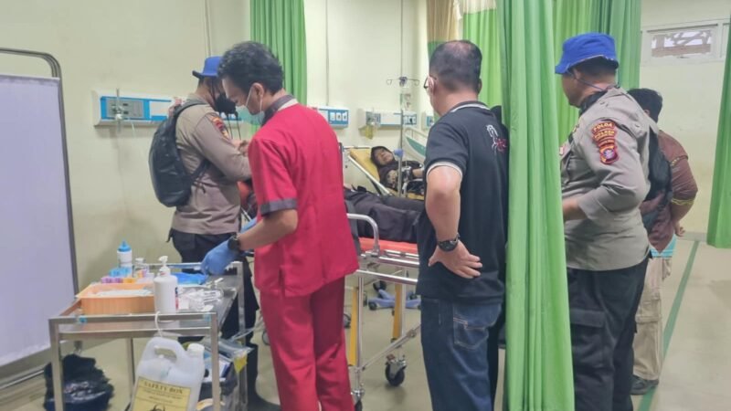 Anggota Ditpolairud Polda Kalteng Mengalami Gangguan Kesehatan Saat Melaksanakan Pemadaman Karhutla