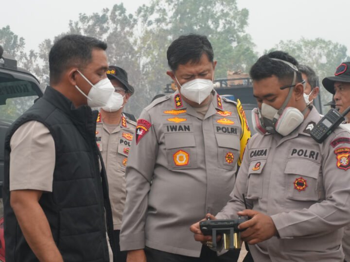 Polda Kalteng Gunakan X-Fire Aslog Mabes Polri untuk Padamkan Bara Karhutla di Lahan Gambut