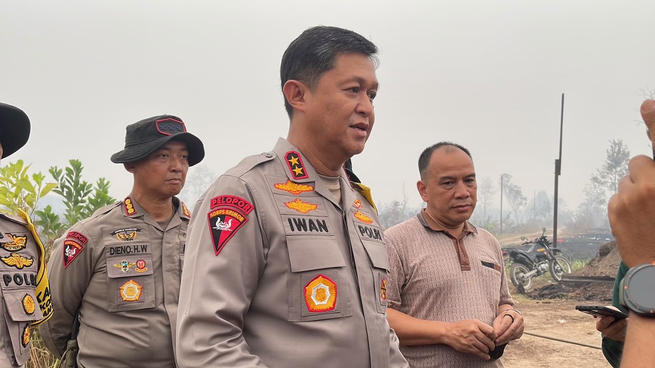 Bersama Aslog Kapolri, Kapolda Kalteng Cek Pemadaman Karhutla dengan Cairan X-Fire