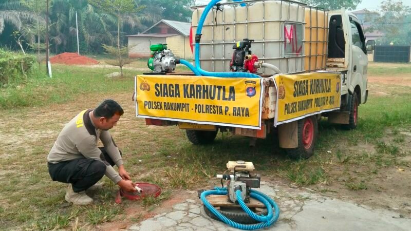 Mitgasi Karhutla, Polsek Rakumpit Siagakan Mobil dan Sarpras Pemadam