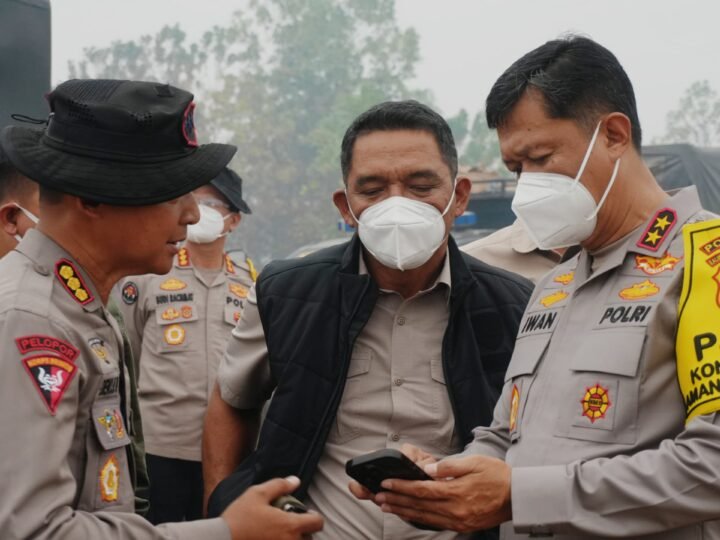 Atasi Karhutla di Lahan Gambut, Kapolda Kalteng Gunakan X-Fire untuk Percepat Pemadaman