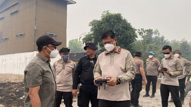 Bersama Kabinda, Kapolda Kalteng Tinjau Penanganan Karhutla di Manduhara