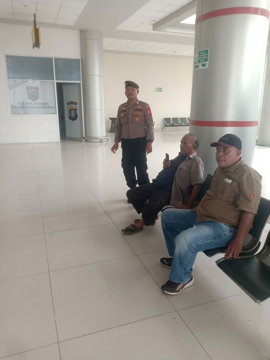 Pelihara Keamanan, Satpamobvit Polresta Palangka Raya Jaga di Bandara Tjilik Riwut