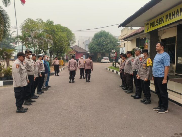Siap Berikan Pelayanan Prima, Polsek Pahandut Gelar Apel Serah Terima