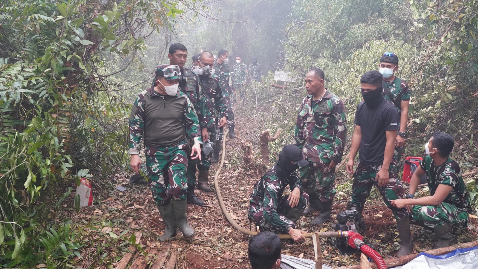 PANGDAM XXII/Tambun Bungai Tinjau Penanganan Karhutla, Pastikan Upaya Pemadaman Berjalan Optimal