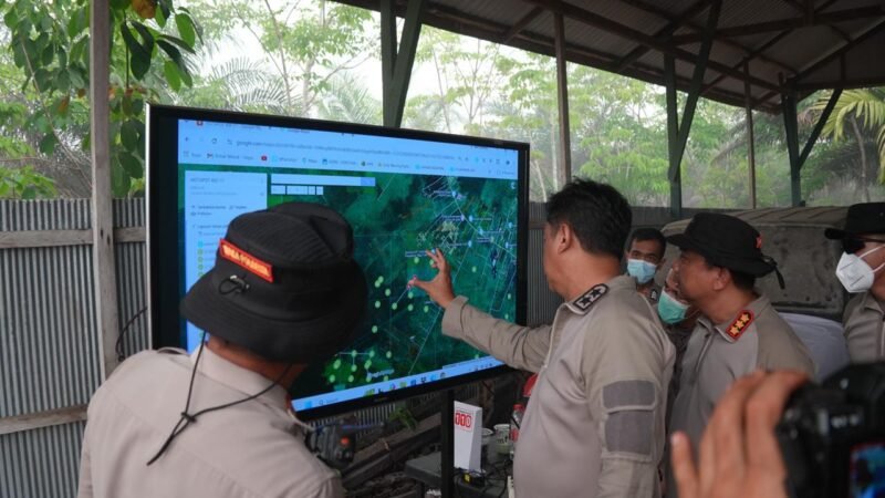 Cek Karhutla di Km 17 Hingga 23 Palangka Raya, Kapolda Kalteng Optimalkan Penambahan Sumur Bor Permudah Pemadaman