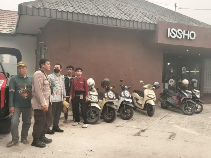 Tindak Lanjuti Keluhan Warga, Bhabinkamtibmas Langkai Edukasi Pengelola Cafe