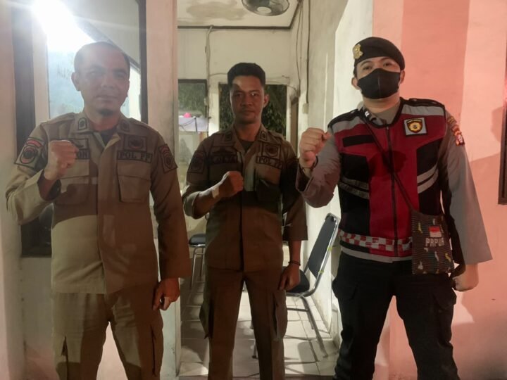 Patroli Malam, Satsamapta Polresta Palangka Raya Sambangi Kantor Pemerintahan