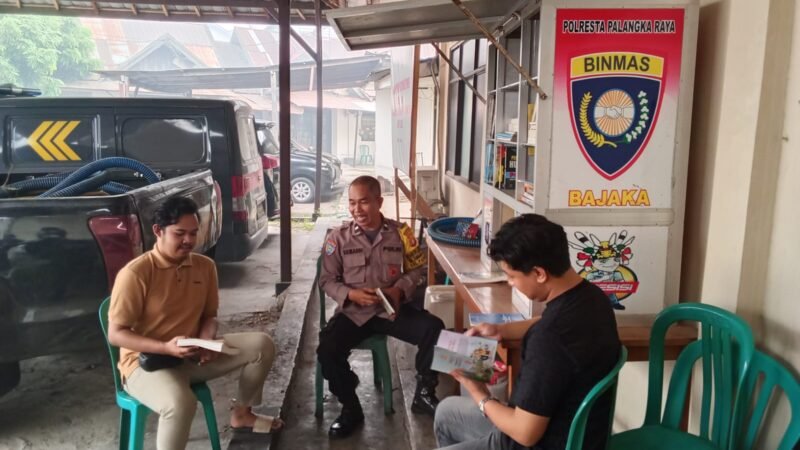 Polsek Pahandut Jaga Literasi dan Minat Baca Masyarakat dengan Perpustakaan Bajaka Presisi