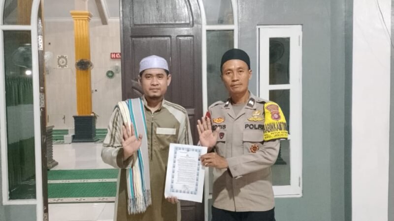 Sosialisasikan Maklumat Kapolda, Bhabinkamtibmas Polsek Pahandut Ingatkan Larangan Bakar Lahan