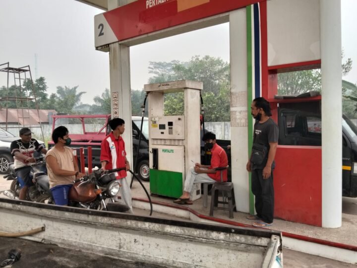 Pantau Stok BBM, Polsek Rakumpit Polresta Palangka Raya Cek Kondisi APMS Takaras Kota