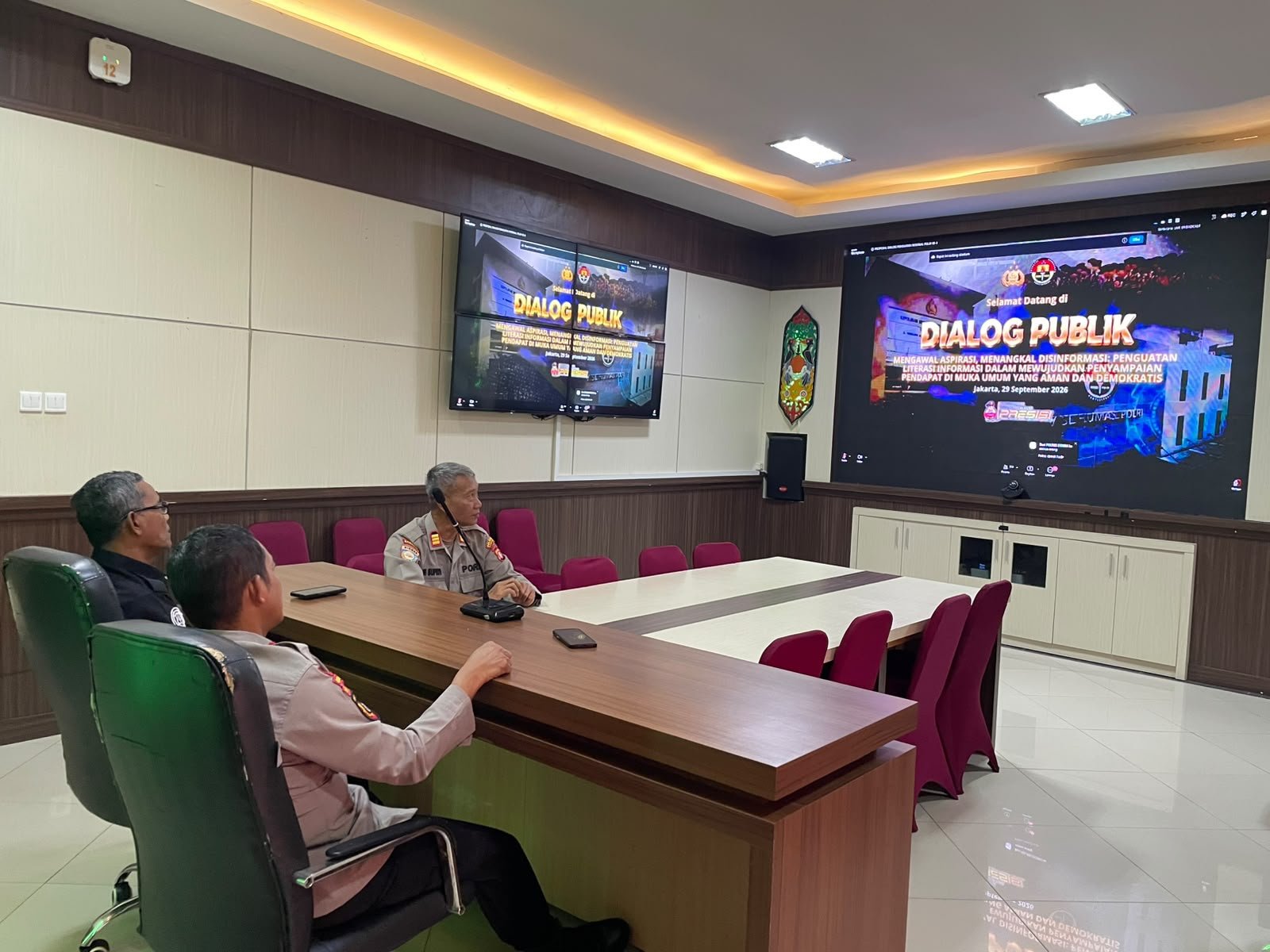 Perkuat Literasi Informasi, Humas Polresta Palangka Raya Ikuti Dialog Publik Divhumas Polri