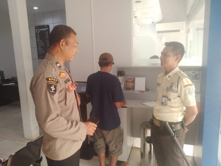 Patroli ke BRI Unit Tangkiling, Polsek Bukit Batu Ciptakan Rasa Aman bagi Nasabah