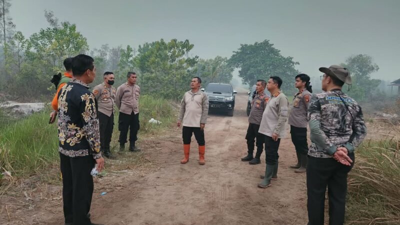 Pastikan Penanganan Karhutla Terkendali, Kapolresta Palangka Raya Cek Titik Api Km 38