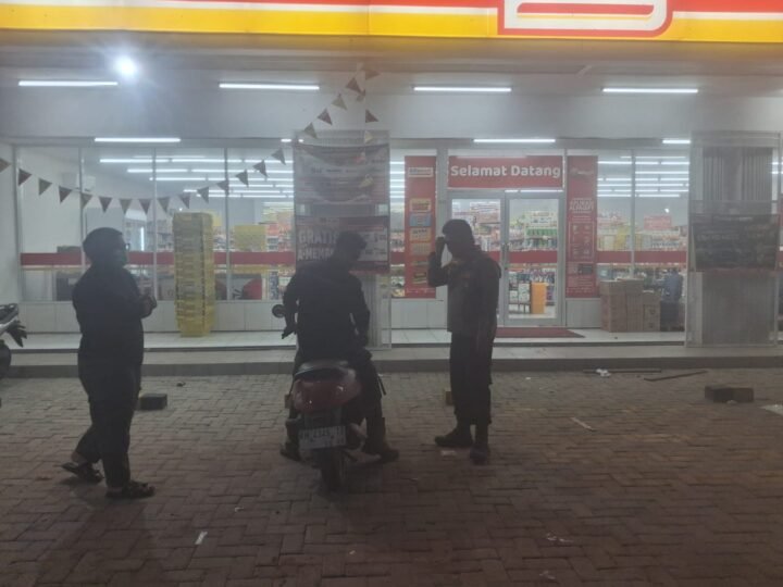Cegah Gangguan Kamtibmas, Polsek Rakumpit Tingkatkan Patroli Malam di Takaras