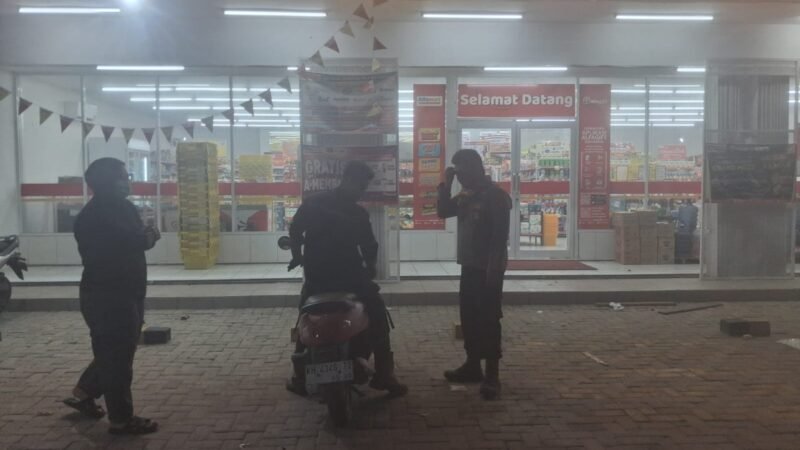 Cegah Gangguan Kamtibmas, Polsek Rakumpit Tingkatkan Patroli Malam di Takaras