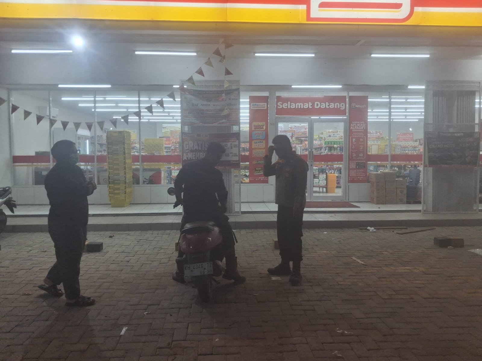 Cegah Gangguan Kamtibmas, Polsek Rakumpit Tingkatkan Patroli Malam di Takaras