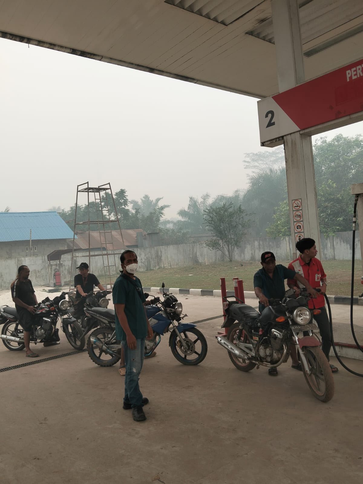 Polsek Rakumpit Pantau Stok BBM dan Antrean di APMS Takaras Kota