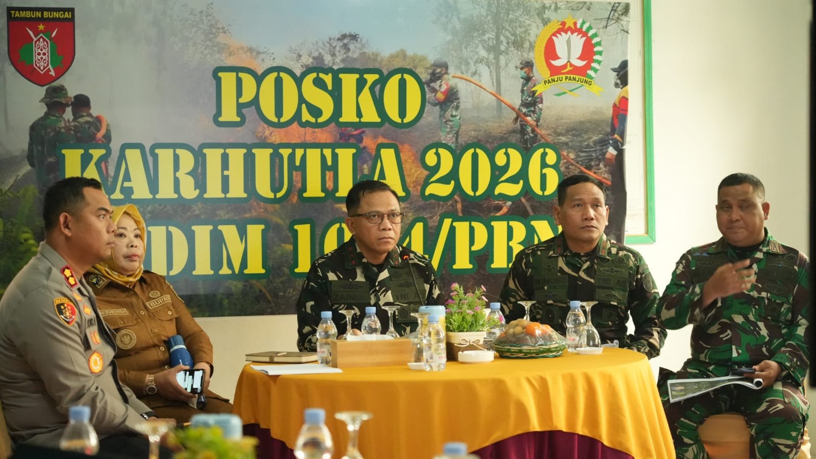 PANGDAM XXII/TAMBUN BUNGAI Ikuti Vicon Bersama Presiden, Evaluasi Dan Percepatan Penanganan Karhutla Di TNTP