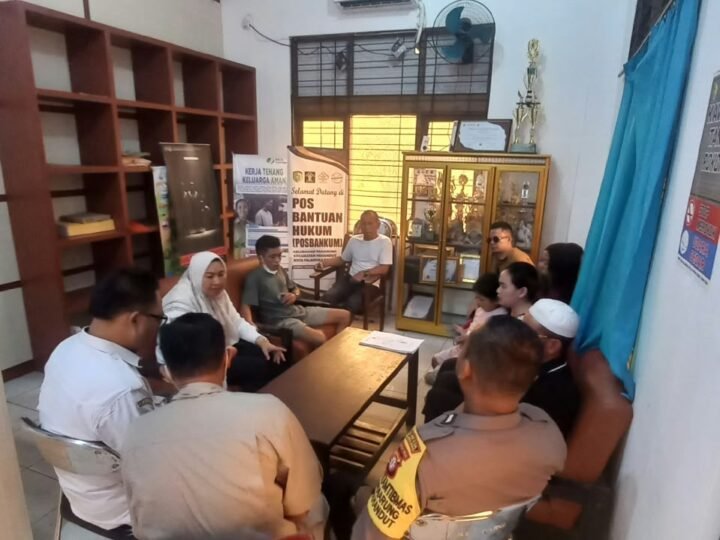 Kedepankan Musyawarah, Polsek Pahandut Dampingi Mediasi Hak Asuh Anak di Panarung