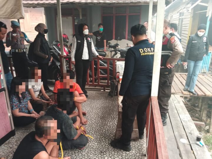 Deteksi Dini Penyalahgunaan Narkoba, Sidokkes Polresta Palangka Raya Periksa Urine di Kampung Puntun