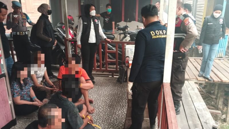 Deteksi Dini Penyalahgunaan Narkoba, Sidokkes Polresta Palangka Raya Periksa Urine di Kampung Puntun
