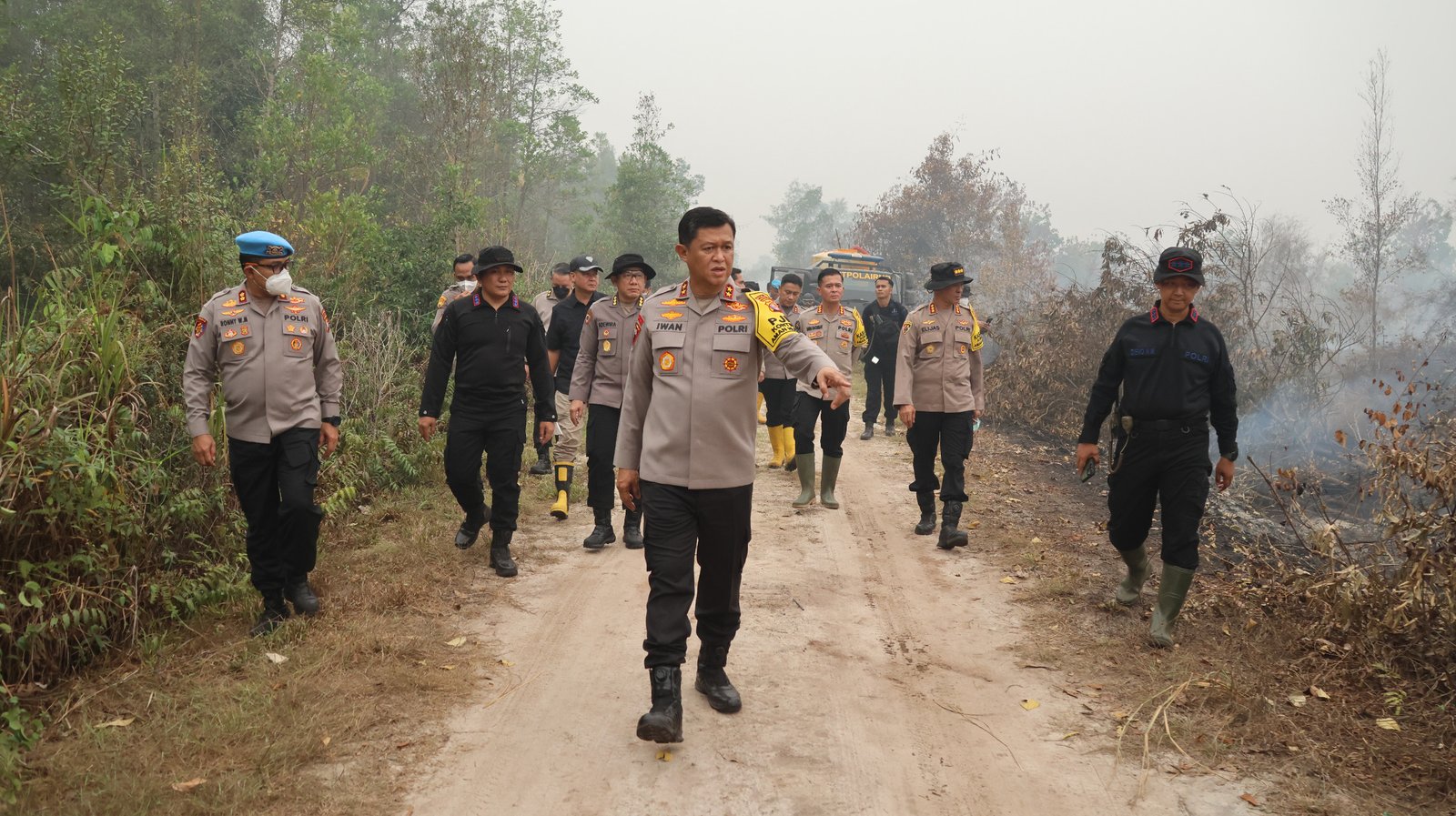 Terjun ke Lokasi Karhutla di Sabaru, Kapolda Kalteng Komitmen Perkuat Penanganan Total di Daerah Rawan Hingga Tanjung Puting