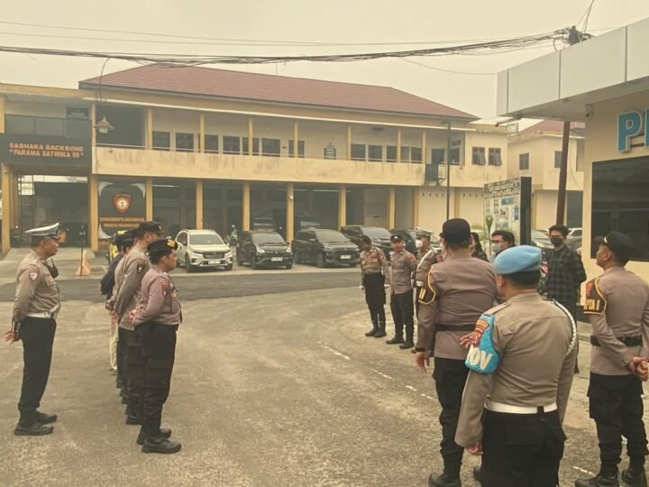 Pastikan Pelayanan Tetap Prima, Pamapta II SPKT Cek Kesiapan Personel Ketika Serah Terima